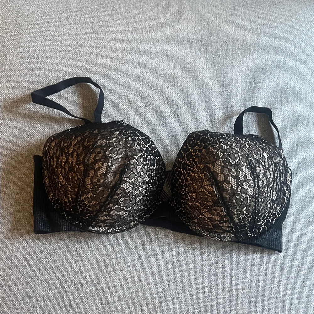 Elegant Black Lace Bra Victoria’s Secret new
